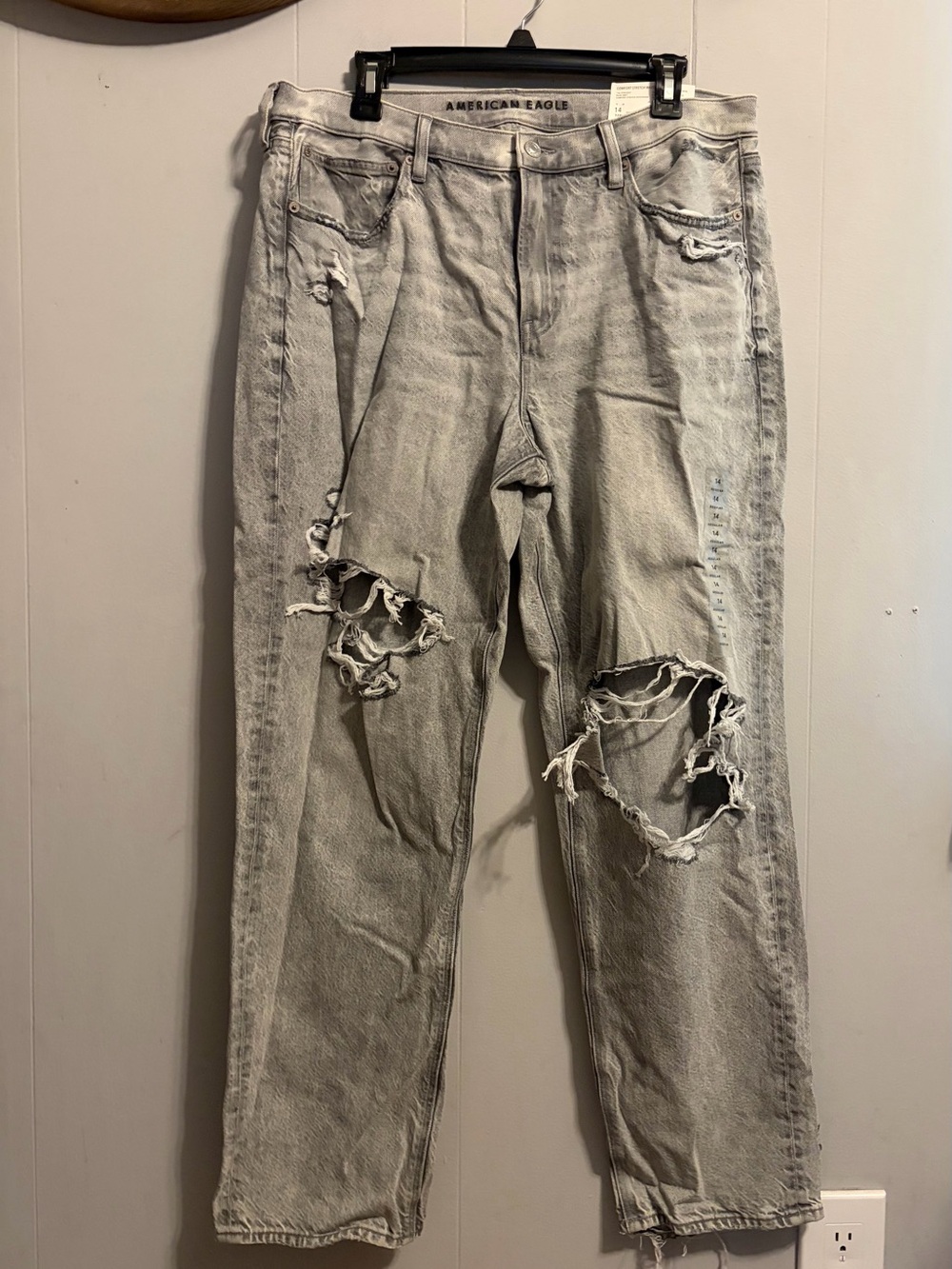 American Eagle Outfitters Light Gray Distressed Straight Jeans